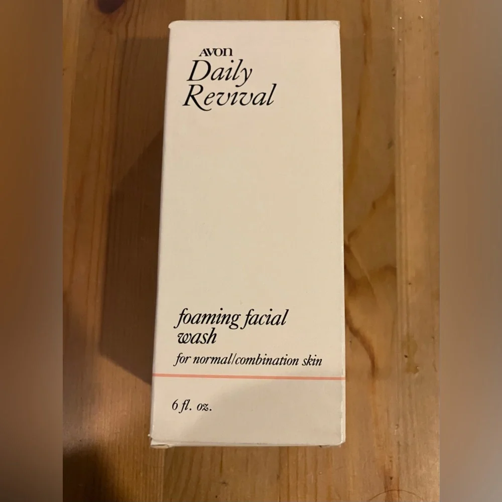 New 1992 Vintage Avon Daily Revival Foaming Face Wash Normal/Combination 6oz
